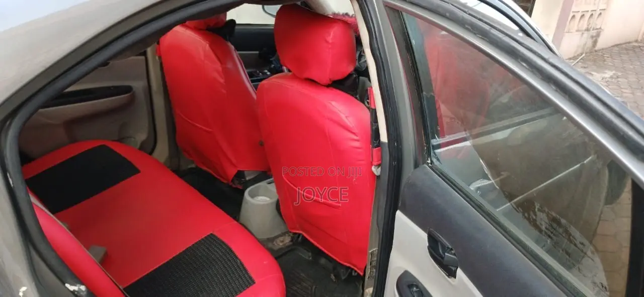 Hyundai Accent 2010 Gray