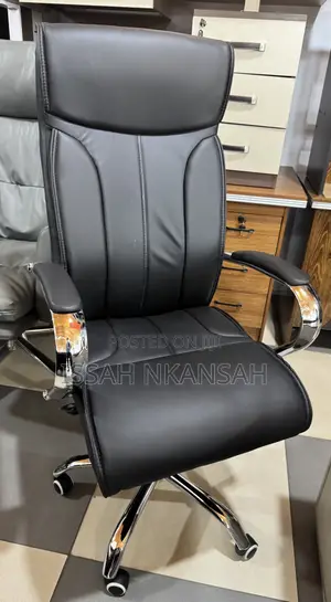 EXECUTIVE Black Leather Office Chair