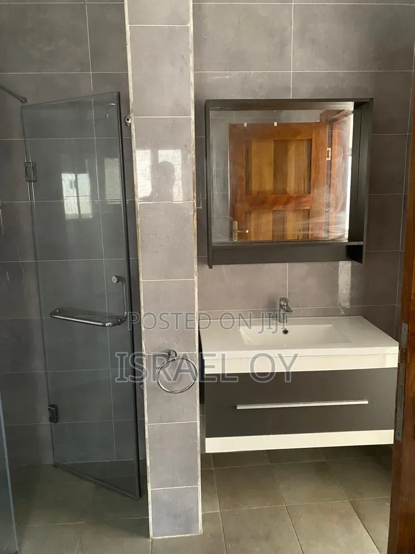 4bdrm House in Adjiringanor, Adjiriganor for rent