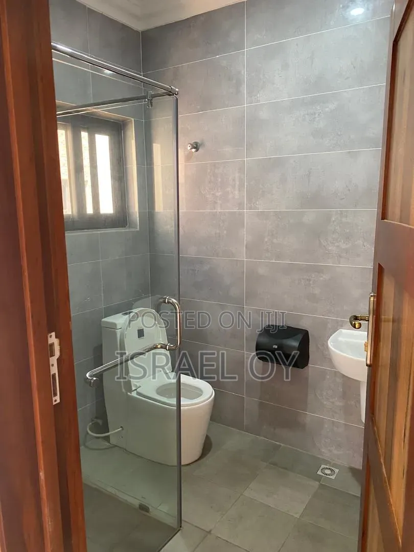 4bdrm House in Adjiringanor, Adjiriganor for rent