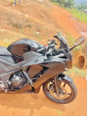 Honda Super Hawk 2018 Black