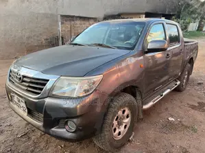 Toyota Hilux 2.7 VVT-i 4X4 SRX 2012 Gray