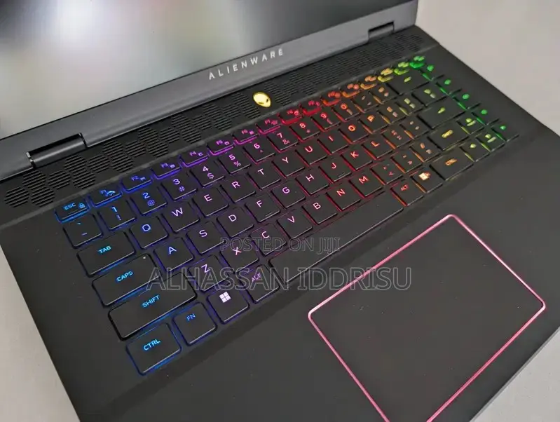 Laptop Dell 16GB Intel Core Ultra 9 SSD 512GB