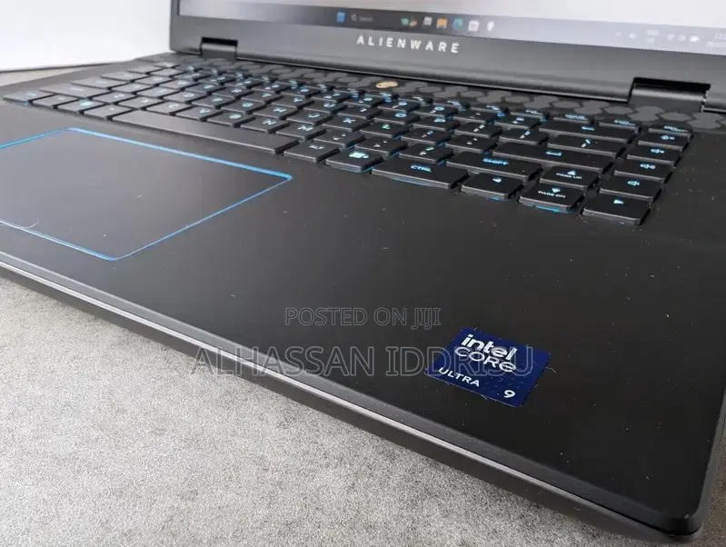 Laptop Dell 16GB Intel Core Ultra 9 SSD 512GB
