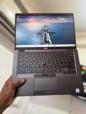 Laptop Dell Latitude 5400 16GB Intel Core i7 SSD 256GB