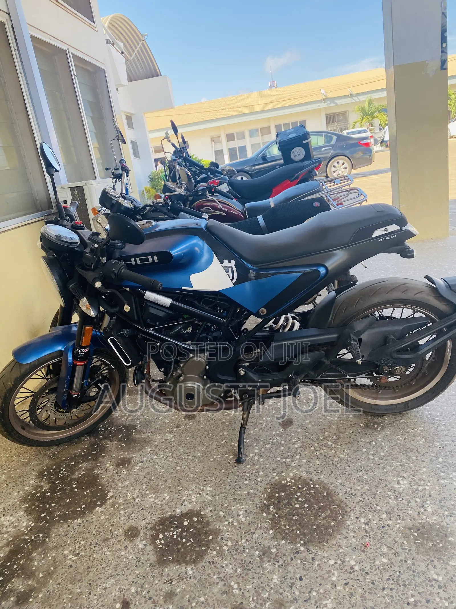 Husqvarna 2025 Blue