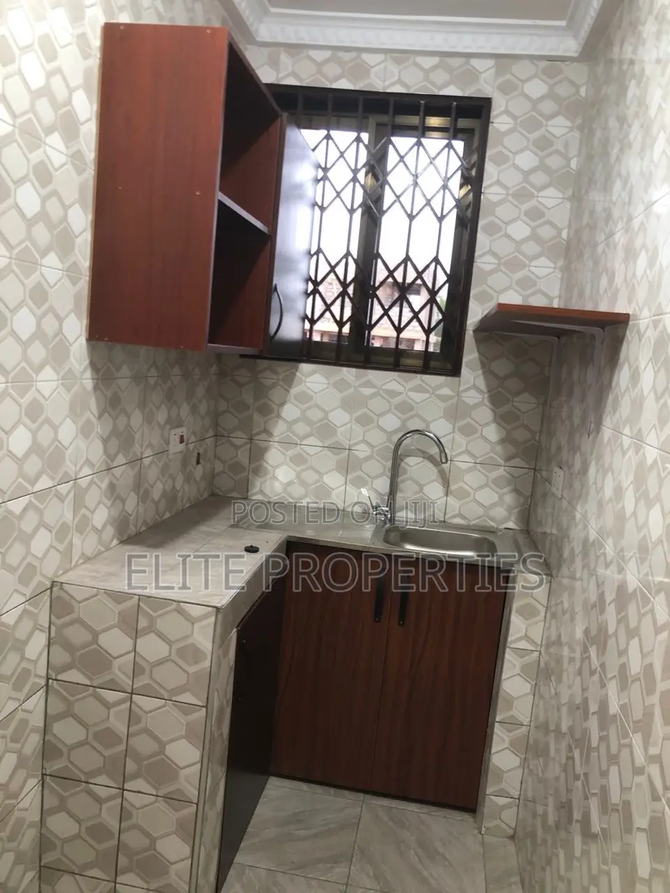 1bdrm Apartment in Opps West China Mall, Dawhenya for rent