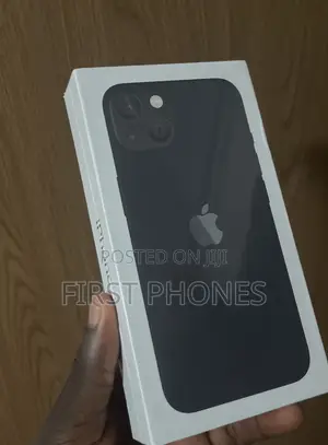 New Apple iPhone 13 128 GB Black