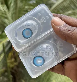 Cosmetic Contact Lens