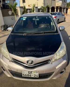 Toyota Vitz 2012