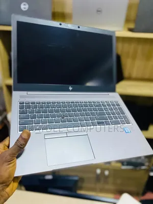 Laptop HP ZBook 15u G5 16GB Intel Core i7 SSD 256GB