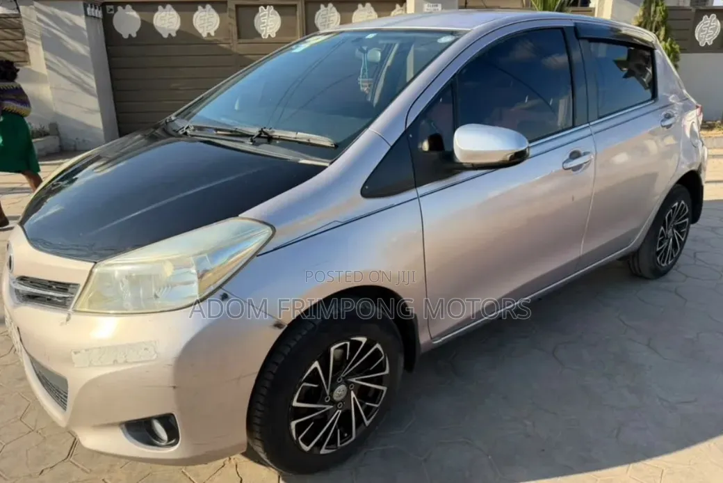 Toyota Vitz 2012
