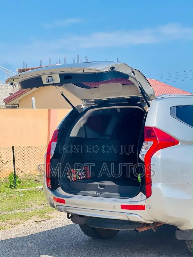 Mitsubishi Pajero Sport GLX 2016 Silver