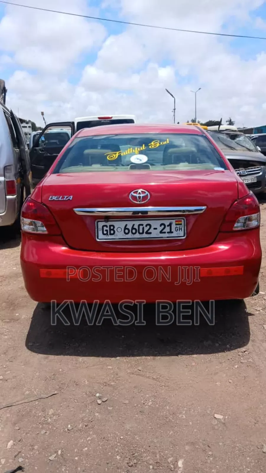 Toyota Belta 2010 Red