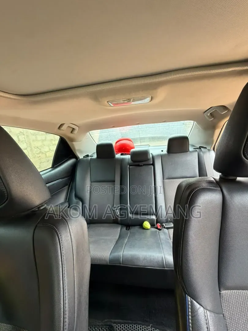 Toyota Corolla 2018 Black