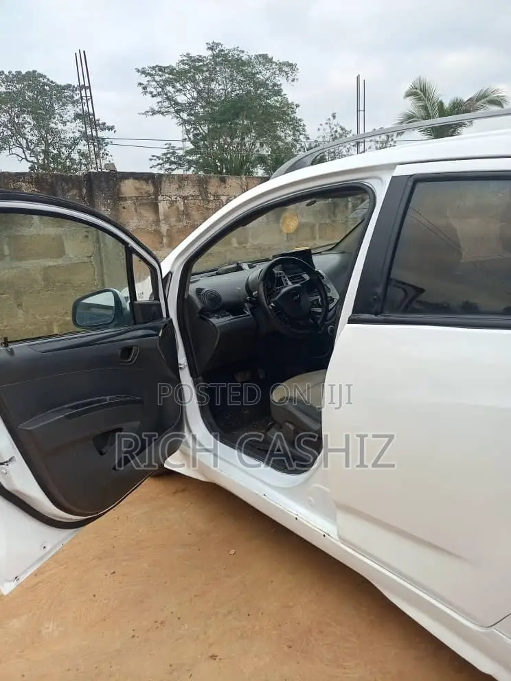 Chevrolet Matiz 2012 White