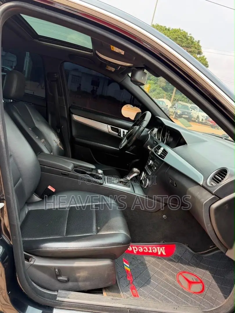 Mercedes-Benz C250 2014 Black