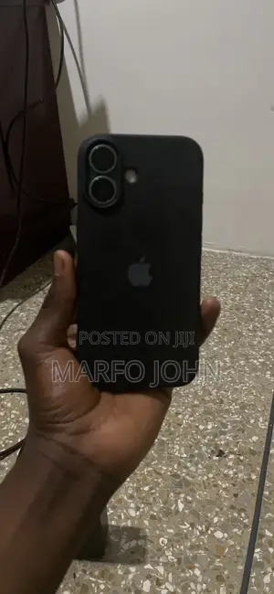 Apple iPhone 16 128 GB Green