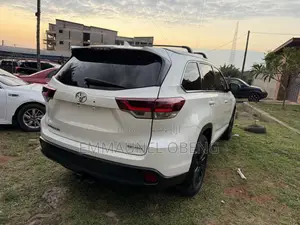 Toyota Highlander 2019 White