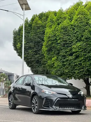 Toyota Corolla XSE 4dr Sedan (1.8L 4cyl CVT) 2017 Gray