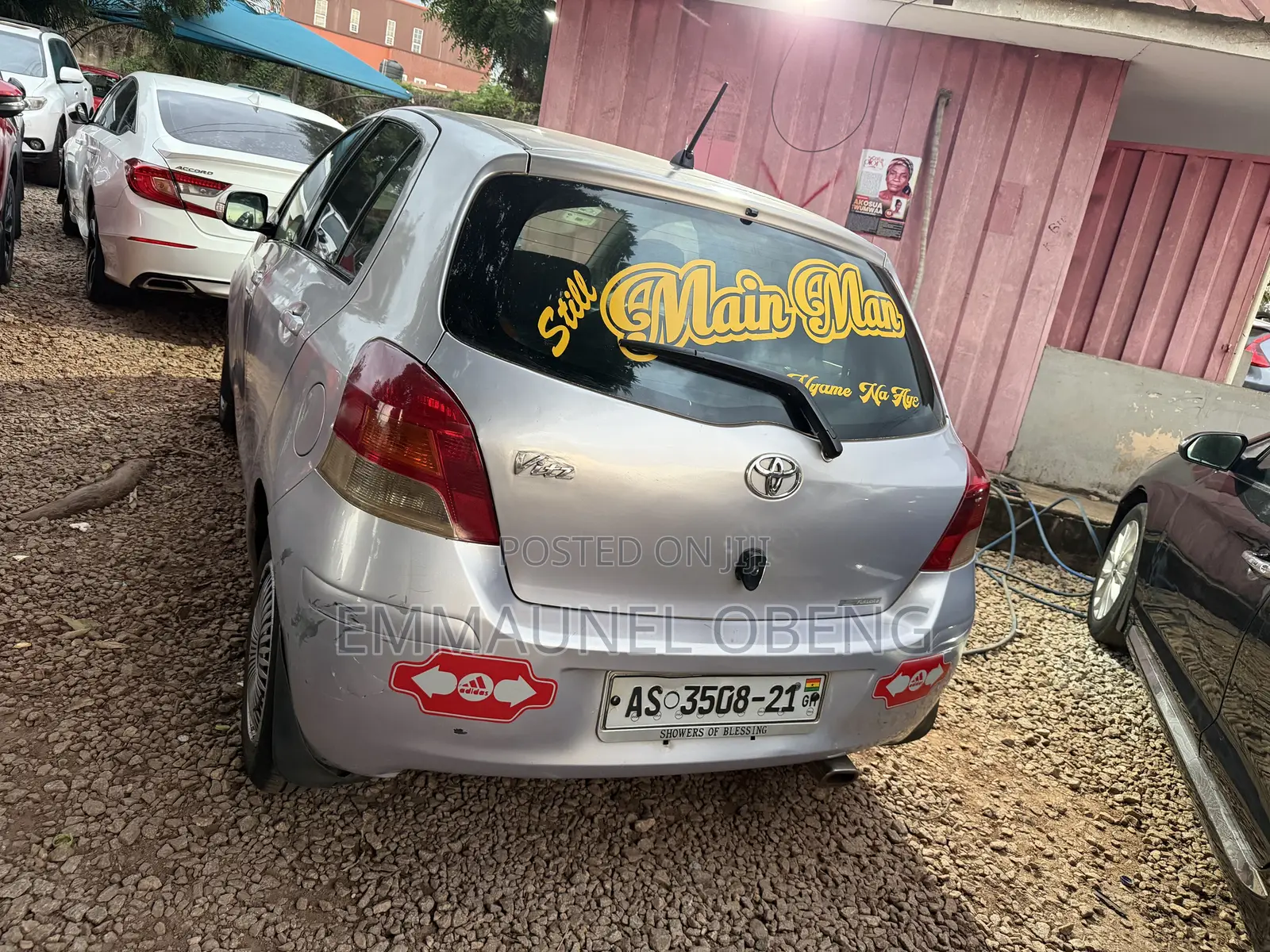 Toyota Vitz 2010 Silver