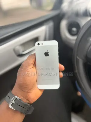 Apple iPhone SE 64 GB Black