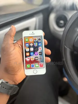 Apple iPhone SE 64 GB Black