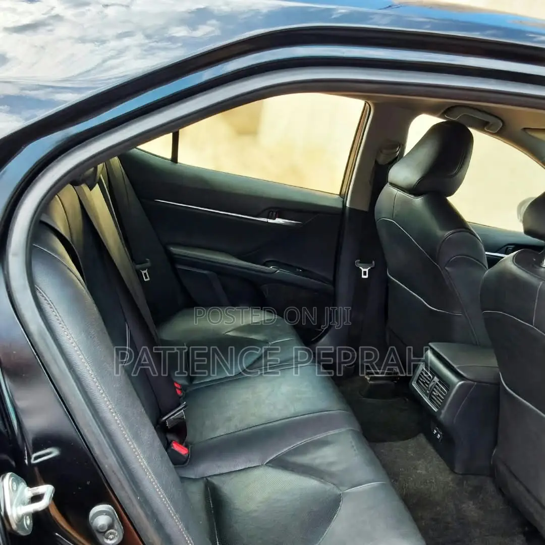 Toyota Camry XLE FWD (2.5L 4cyl 8AM) 2018 Black