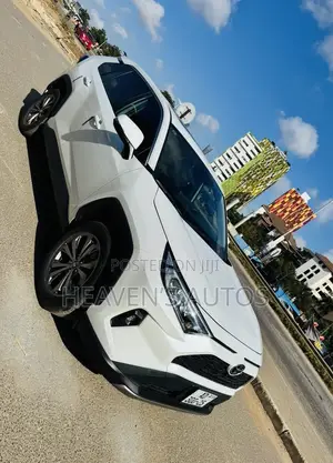 Toyota RAV4 2024 White