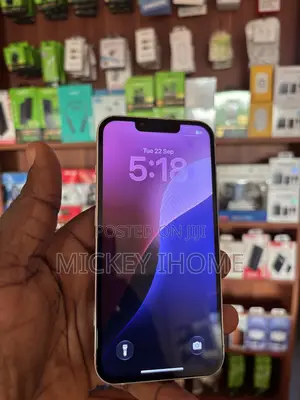 Apple iPhone 11 64 GB White