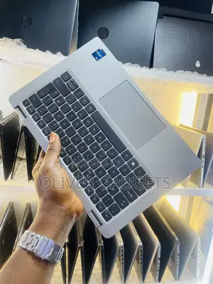 Laptop Dell Latitude 5330 16GB Intel Core i5 SSD 256GB