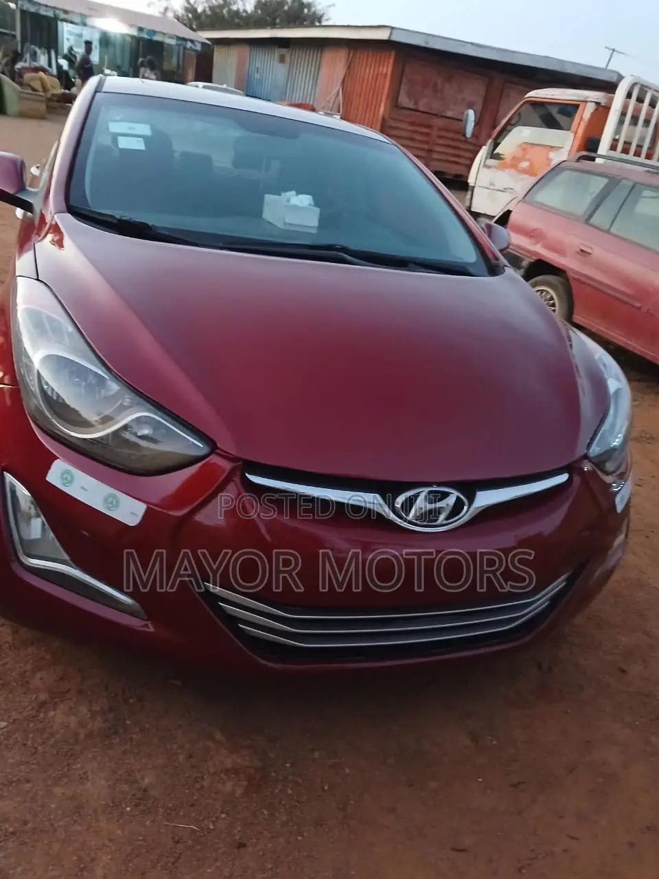 Hyundai Elantra Limited Sedan FWD (1.8L 4cyl 6A) 2013