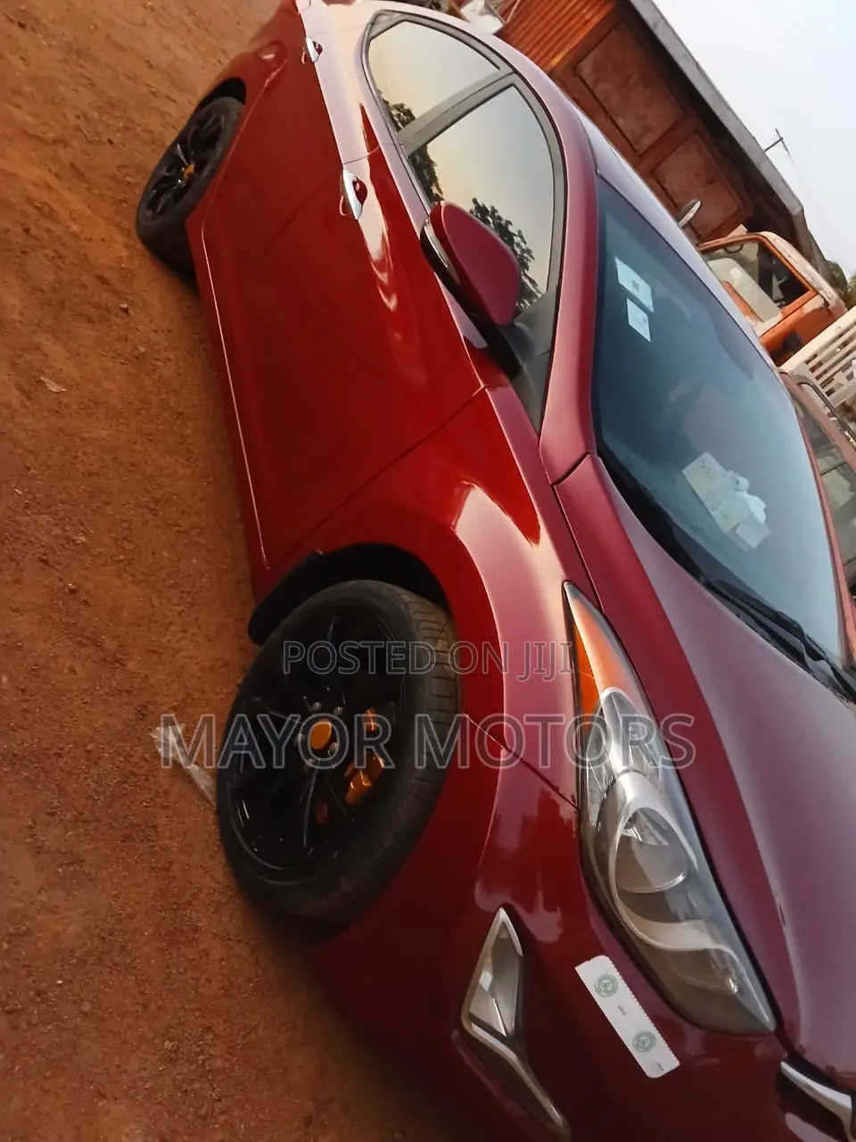 Hyundai Elantra Limited Sedan FWD (1.8L 4cyl 6A) 2013