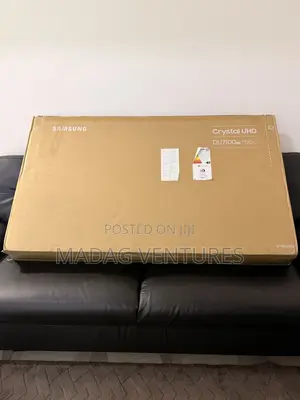 Samsung 55" Crystal UHD DU7100 — 2024 Model.