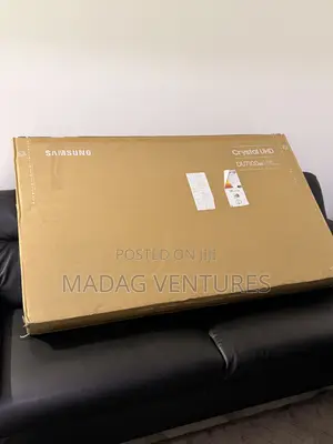 Samsung 55" Crystal UHD DU7100 — 2024 Model.
