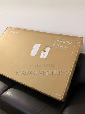 Samsung 55" Crystal UHD DU7100 — 2024 Model.