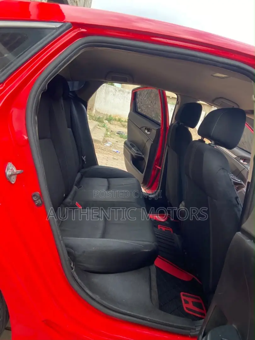 Honda Civic 2017 Red