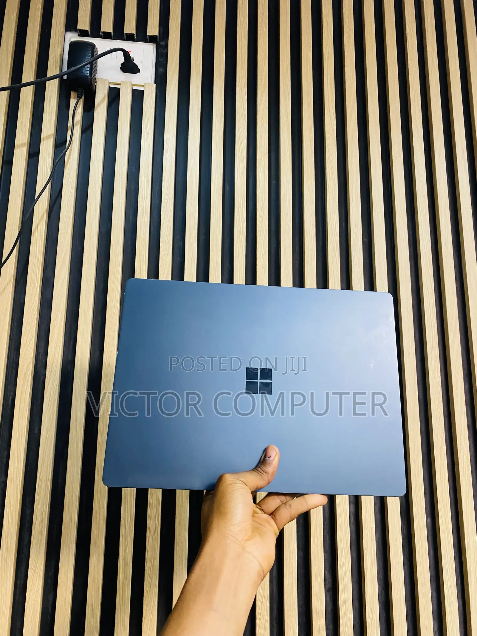 Laptop Microsoft Surface Laptop 8GB Intel Core i5 SSD 256GB