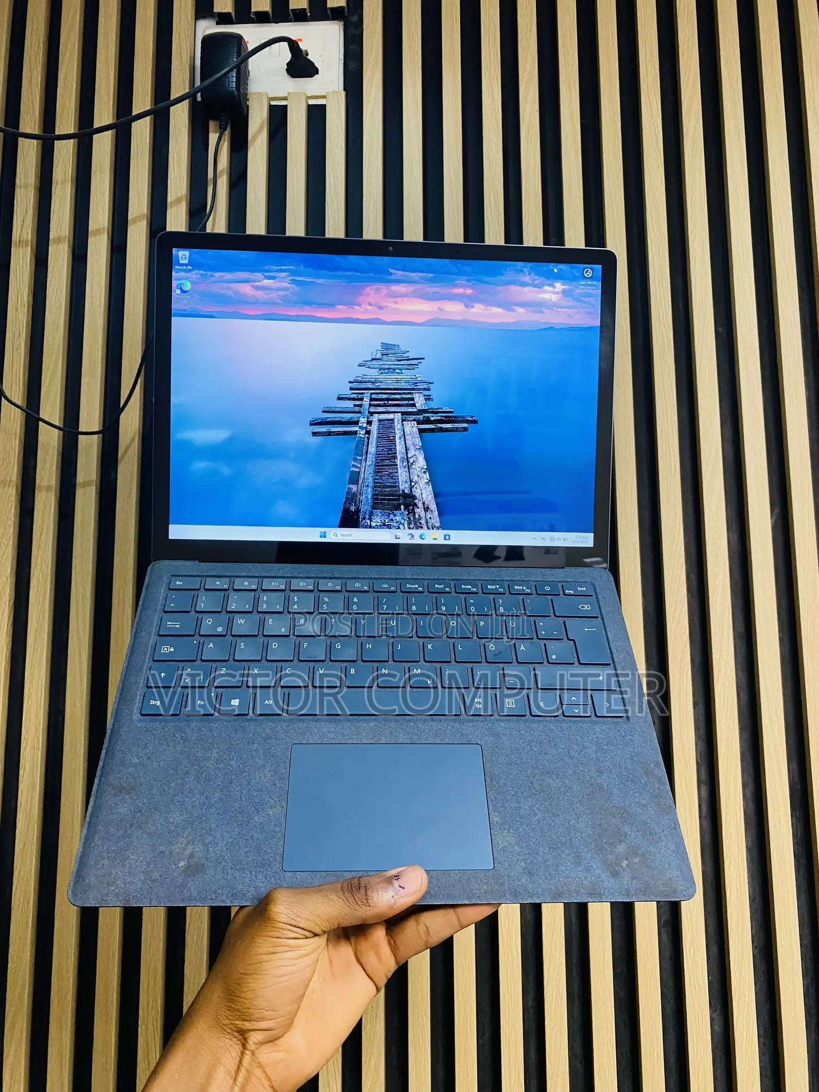 Laptop Microsoft Surface Laptop 8GB Intel Core i5 SSD 256GB