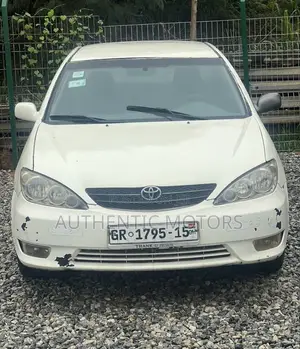 Toyota Camry 2004 Off white