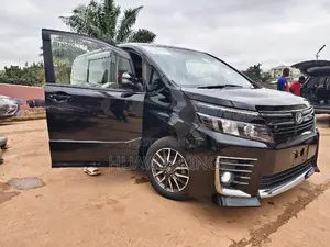 Toyota Voxy 2015 Black