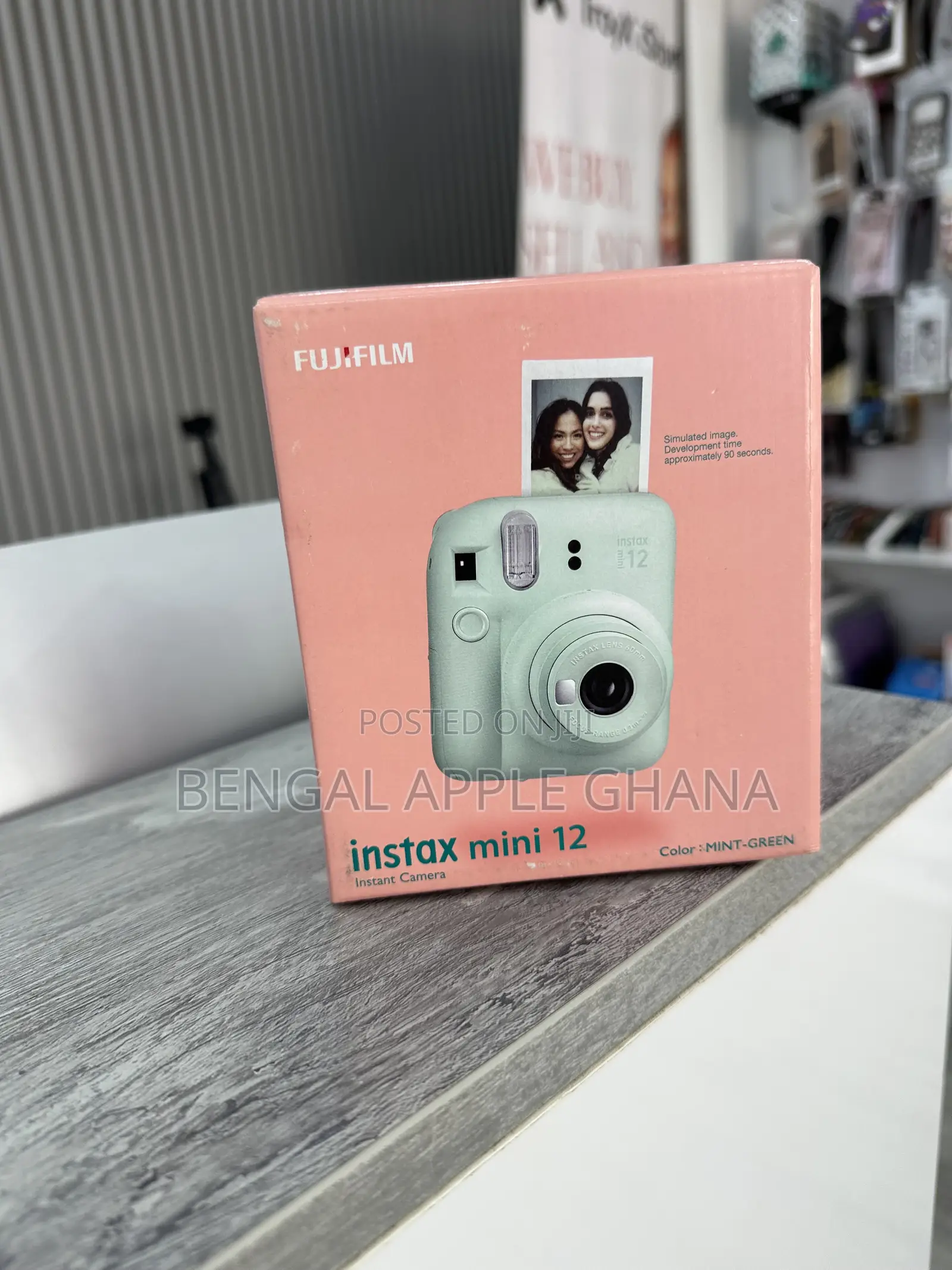 Fuji Film Instax Mini 12