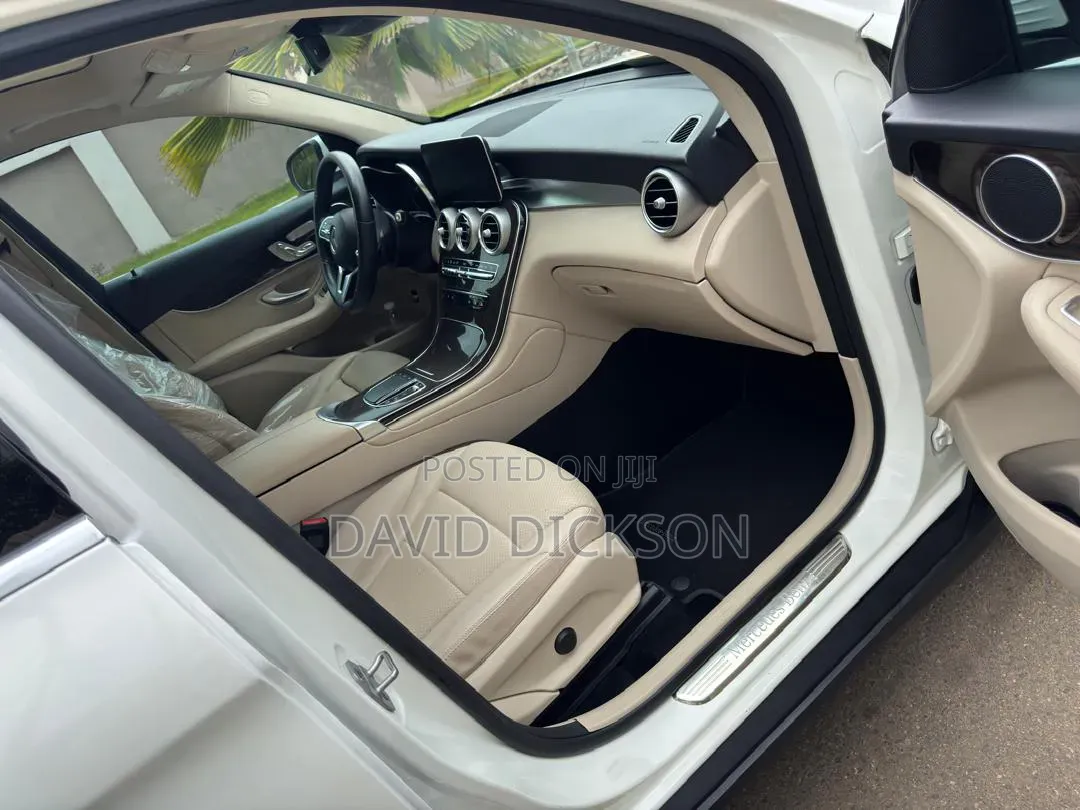 Mercedes-Benz GLC-Class 2022 White