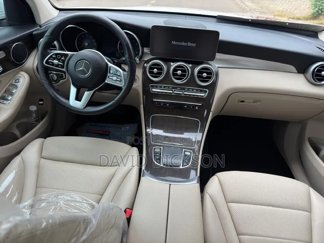 Mercedes-Benz GLC-Class 2022 White