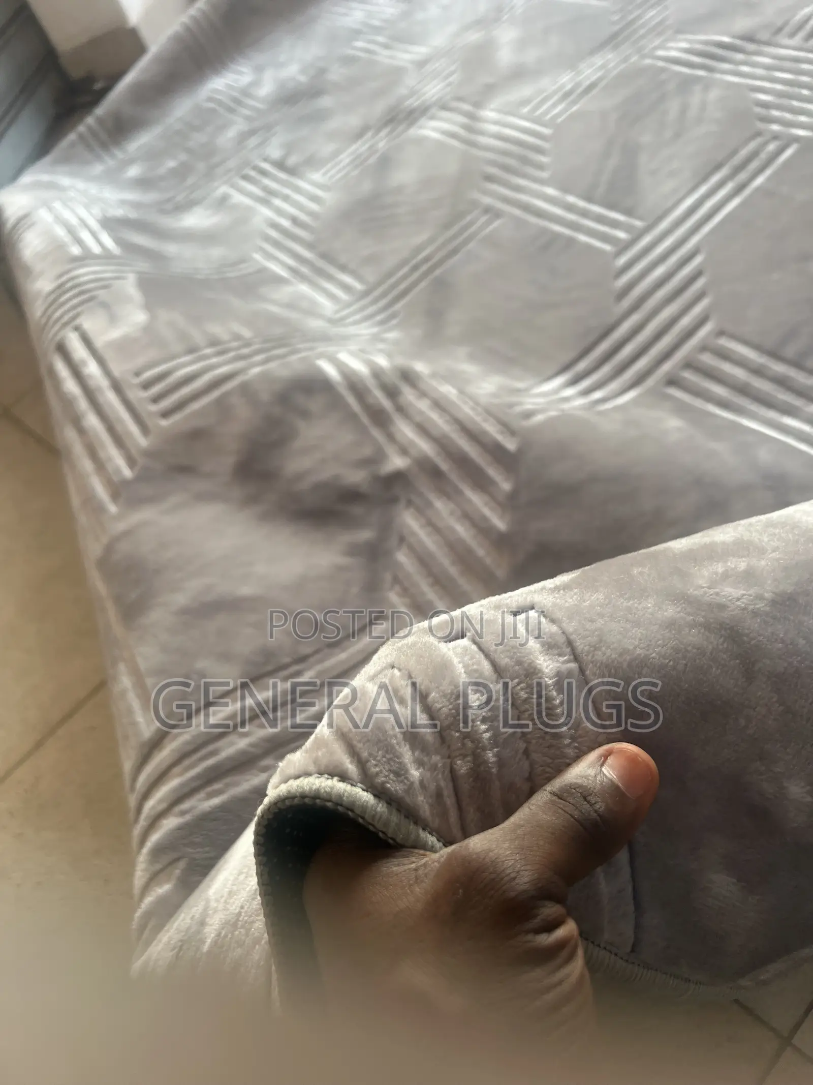 Rich Texture ,Stunning Presence ;Fluffy Fur Carpet Big Size 200x300