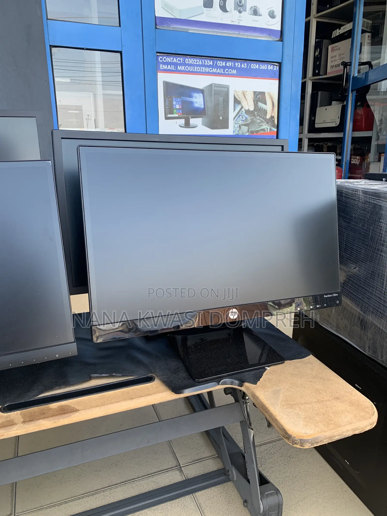 Uk Almost New Dell and HP Monitors ( More in Stock)