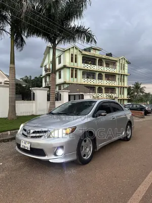 Toyota Corolla 2012 Silver