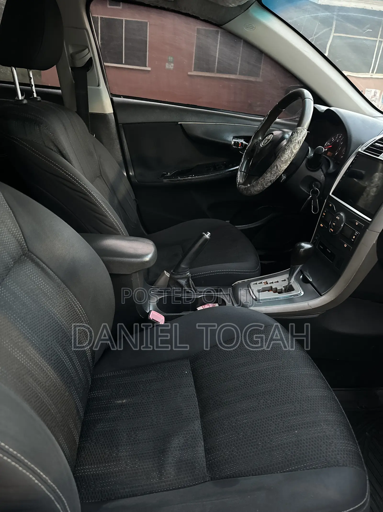 Toyota Corolla 2012 Silver
