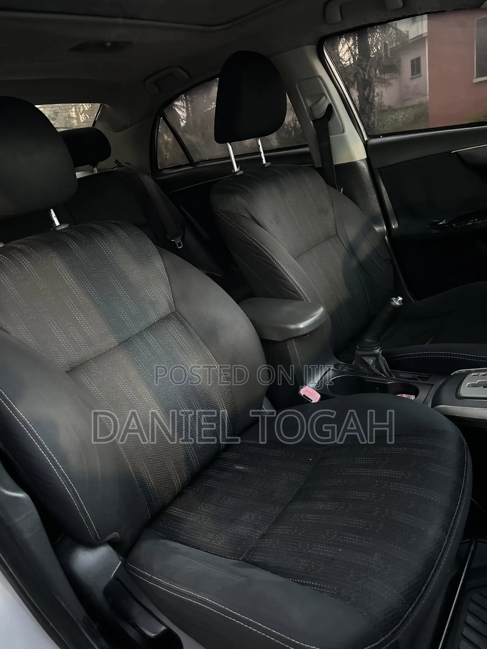 Toyota Corolla 2012 Silver