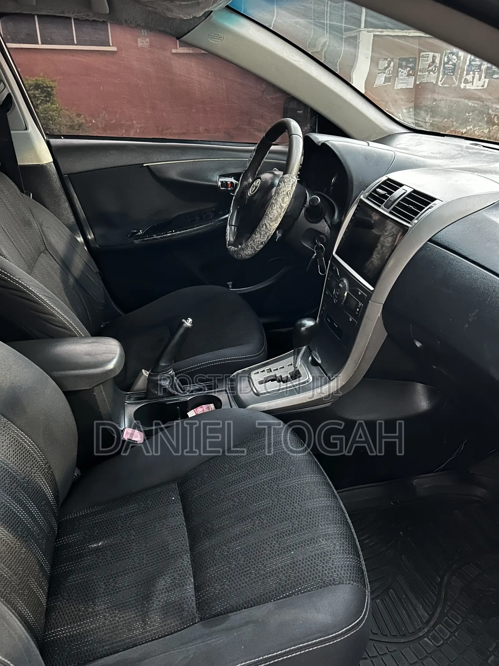 Toyota Corolla 2012 Silver
